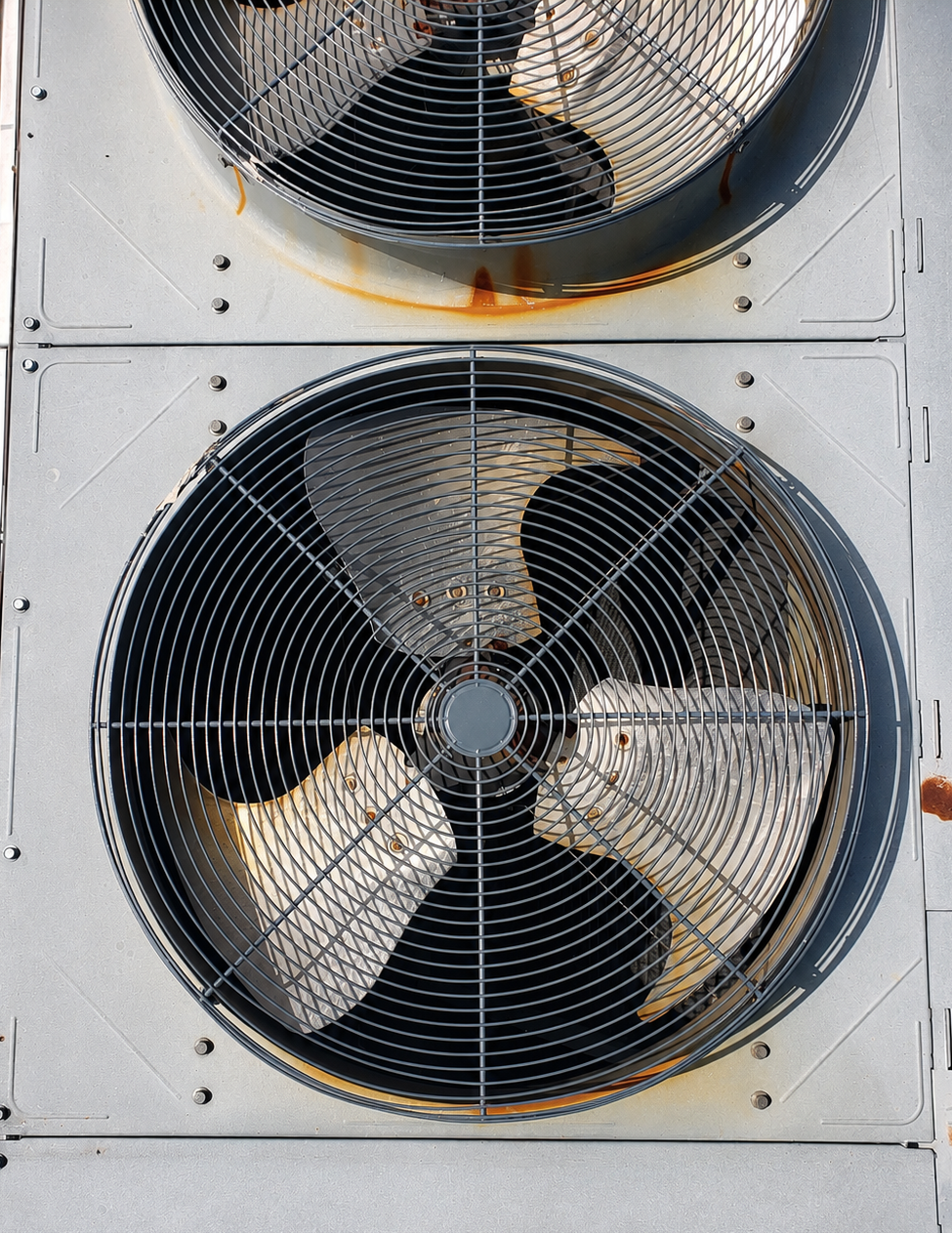 Ventiladores axiales de condensador en un chiller