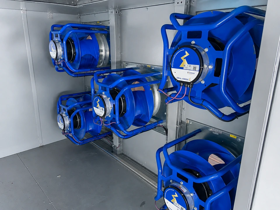 Muro de ventiladores EC dentro de una unidad manejadora de aire