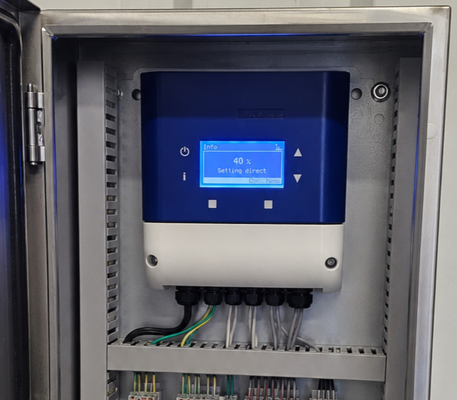 Controlador para ventiladores EC de torre de enfriamiento